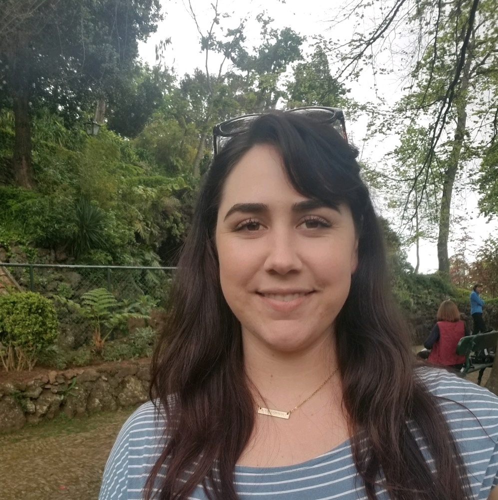 Meet your Posher, Lauren